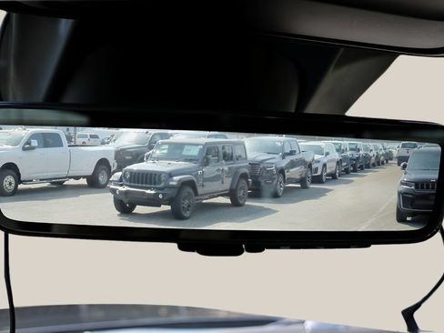 Used 2022 RAM 1500 TRX w/ TRX Level 2 Equipment Group AWD/4WD image 29
