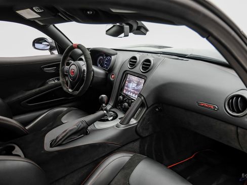 Used 2017 Dodge Viper ACR w/ Extreme Aero Package RWD image 61