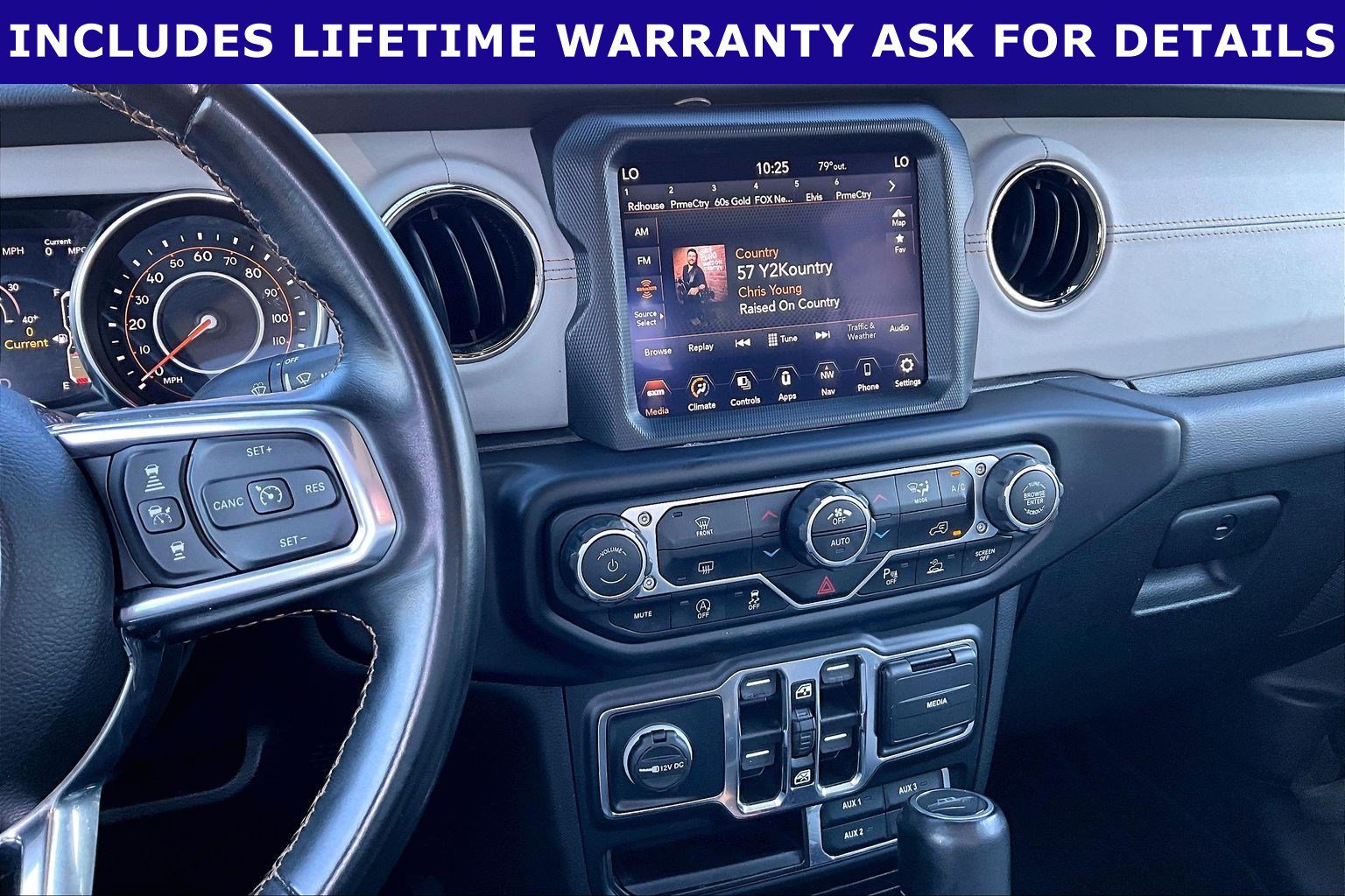 Used 2022 Jeep Gladiator Overland AWD/4WD image 6