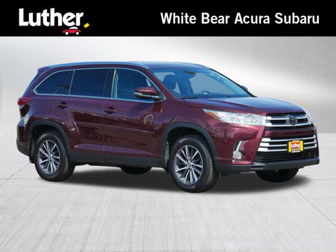 Used 2019 Toyota Highlander XLE w/ Protection Package #3 AWD/4WD image 1