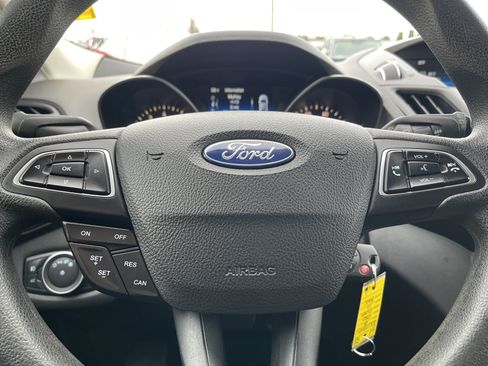 Used 2018 Ford Escape SE FWD image 14