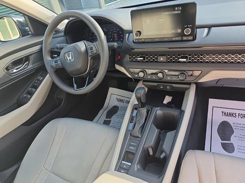 Used 2025 Honda Accord SE image 20