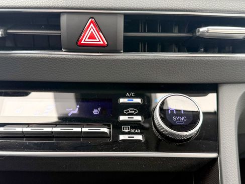 Used 2023 Hyundai Sonata SEL w/ Cargo Package image 31