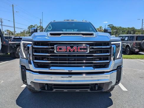 Used 2026 GMC Sierra 2500 SLT w/ SLT Premium Package AWD/4WD image 10