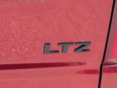 Used 2022 Chevrolet Silverado 1500 LTZ w/ LTZ Premium Package AWD/4WD image 16
