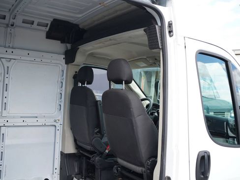 Used 2022 RAM ProMaster 2500 FWD image 14