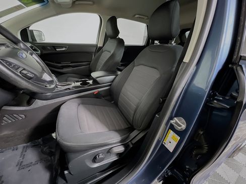 Used 2018 Ford Edge SE image 15