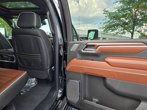 New 2025 GMC Sierra 2500 Denali Ultimate image 35