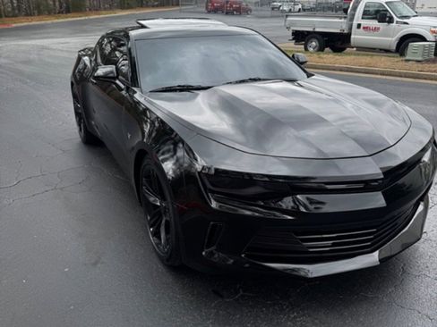 Used 2017 Chevrolet Camaro LT image 3