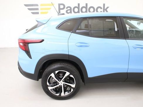 Certified 2024 Chevrolet Trax RS FWD image 9