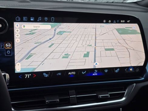 New 2026 Chevrolet Equinox EV LT image 28