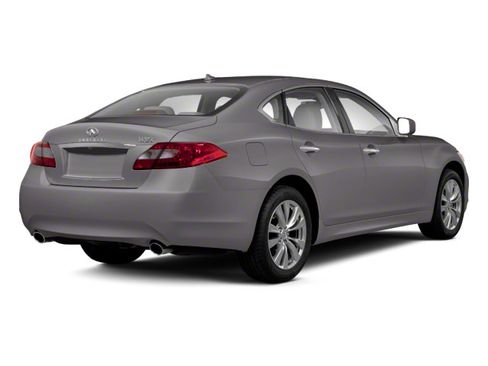 Used 2013 INFINITI M37 w/ Premium Pkg RWD image 2