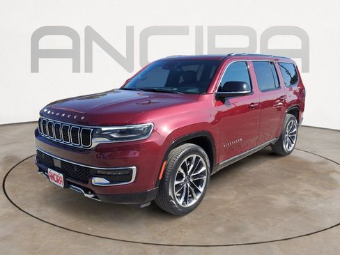 Used 2023 Jeep Wagoneer Series III w/ Premium Group I RWD image 6