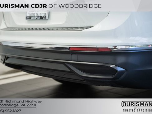 Used 2023 Volkswagen Tiguan S FWD image 9