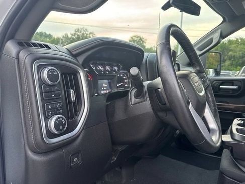 Used 2022 GMC Sierra 2500 SLE w/ SLE Convenience Package AWD/4WD image 10