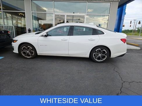Used 2023 Chevrolet Malibu LT w/ Driver Confidence Package FWD image 3