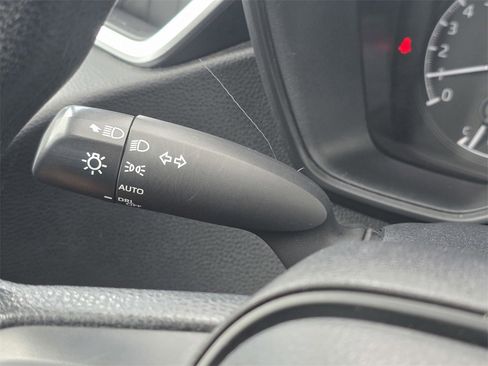 Used 2022 Toyota Corolla LE image 36