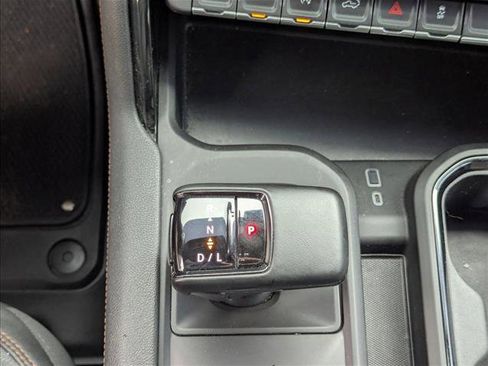 Used 2023 GMC Sierra 1500 AT4 w/ AT4 Preferred Package AWD/4WD image 11