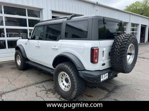 Used 2023 Ford Bronco Badlands w/ Sasquatch Package AWD/4WD image 4