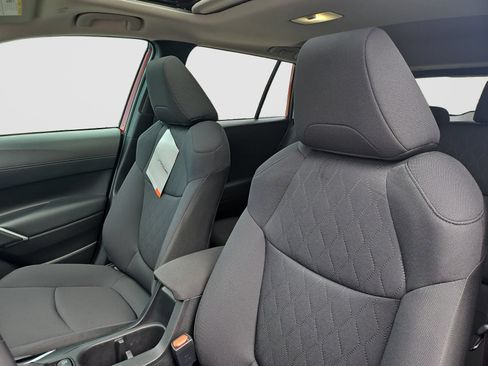 Used 2024 Toyota Corolla Cross LE w/ Moonroof Package FWD image 23