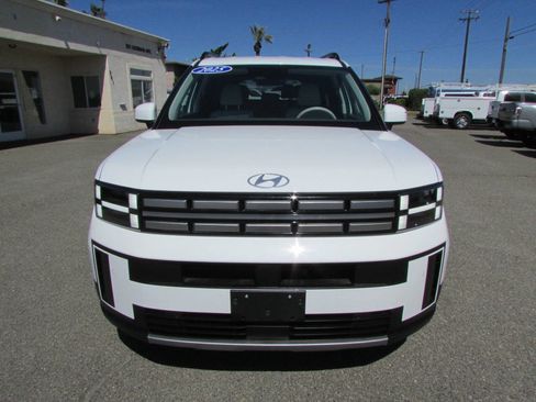 Used 2025 Hyundai Santa Fe SEL AWD/4WD image 3