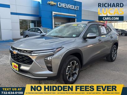 Used 2024 Chevrolet Trax LT w/ Driver Confidence Package