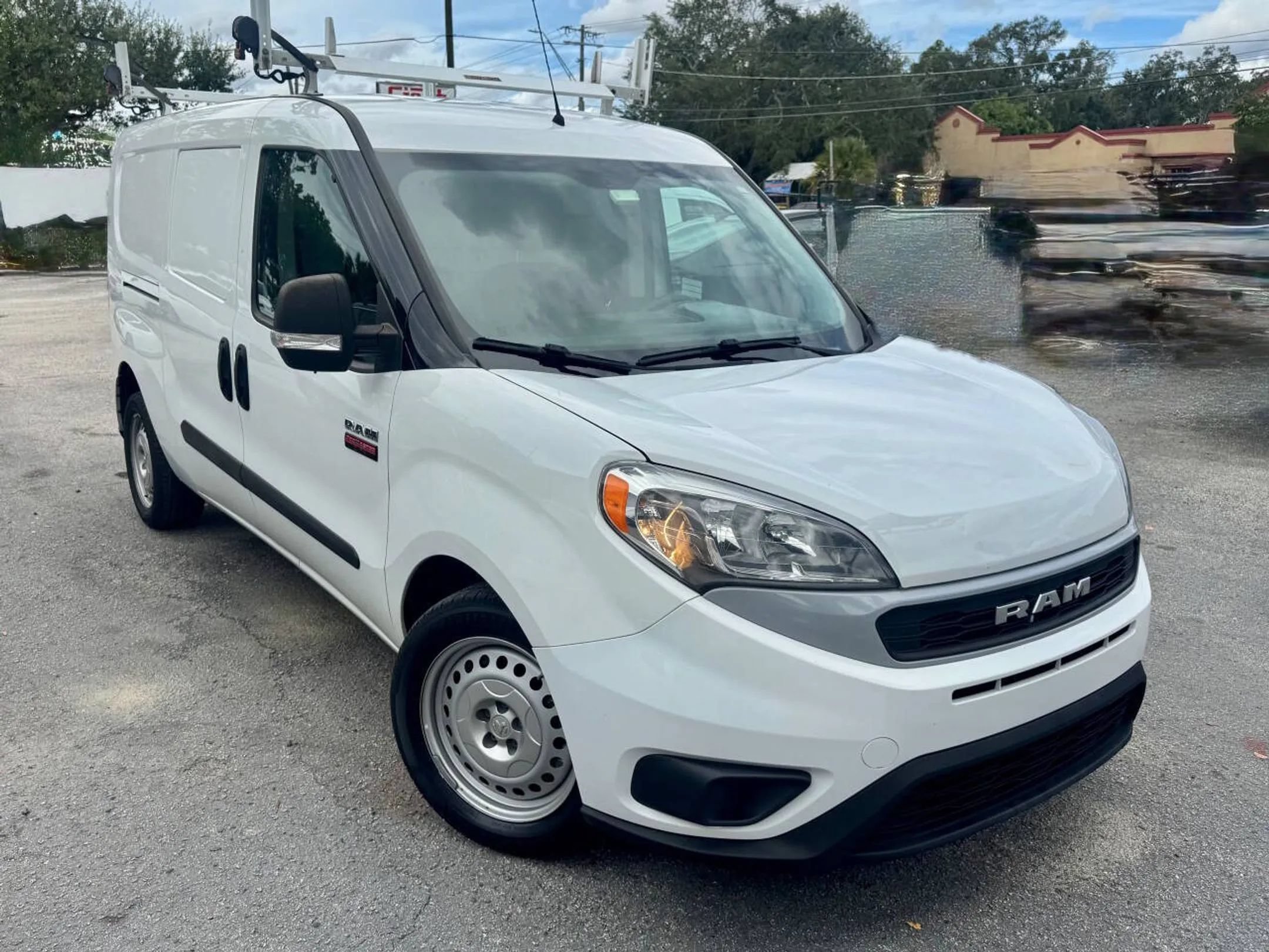Used 2022 RAM ProMaster City Tradesman FWD image 3