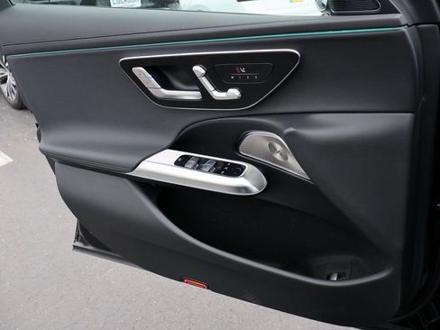 New 2026 Mercedes-Benz E 350 4MATIC Sedan image 38