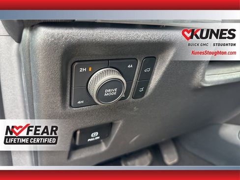 Used 2025 Ford Expedition Max Platinum AWD/4WD image 28