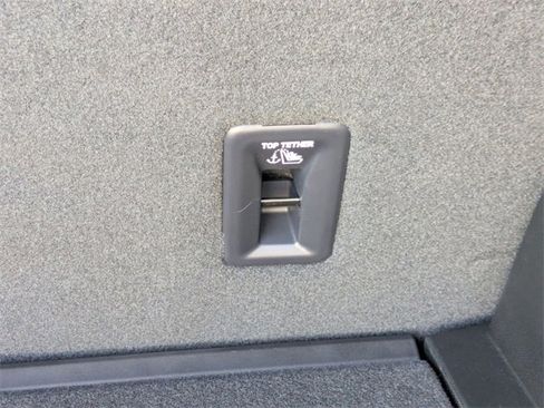 New 2026 Chevrolet Equinox EV LT image 30