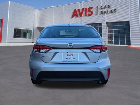 Used 2025 Toyota Corolla LE image 7