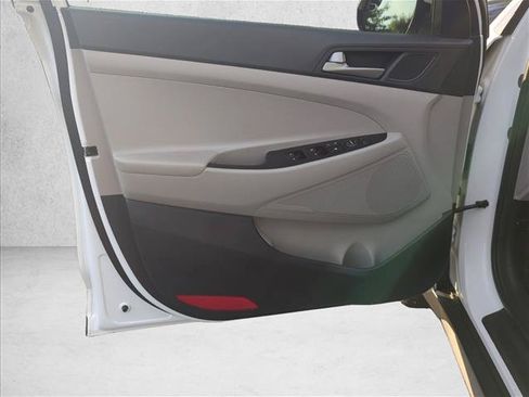 Used 2018 Hyundai Tucson SEL FWD image 10