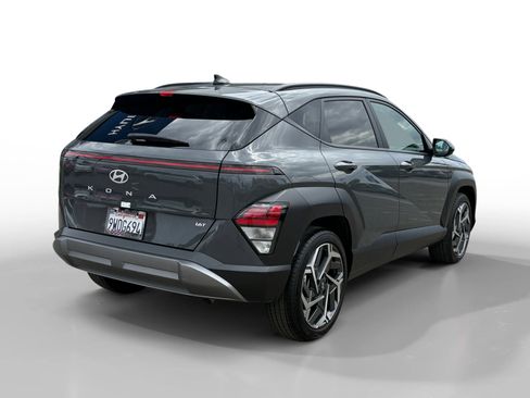 Used 2026 Hyundai Kona SEL Premium FWD image 5