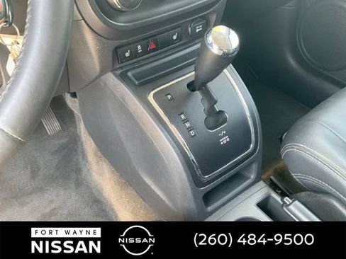 Used 2016 Jeep Patriot High Altitude AWD/4WD image 26