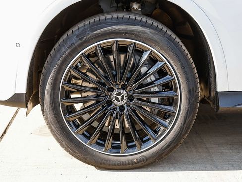 New 2026 Mercedes-Benz GLC 300 4MATIC image 9