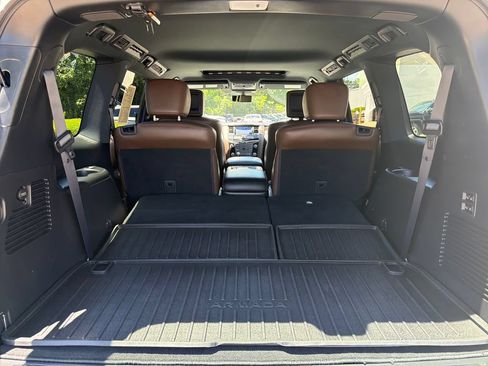 Used 2020 Nissan Armada Platinum w/ Platinum Reserve Package RWD image 32