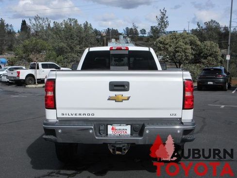 Used 2019 Chevrolet Silverado 2500 LTZ w/ Duramax Plus Package image 7