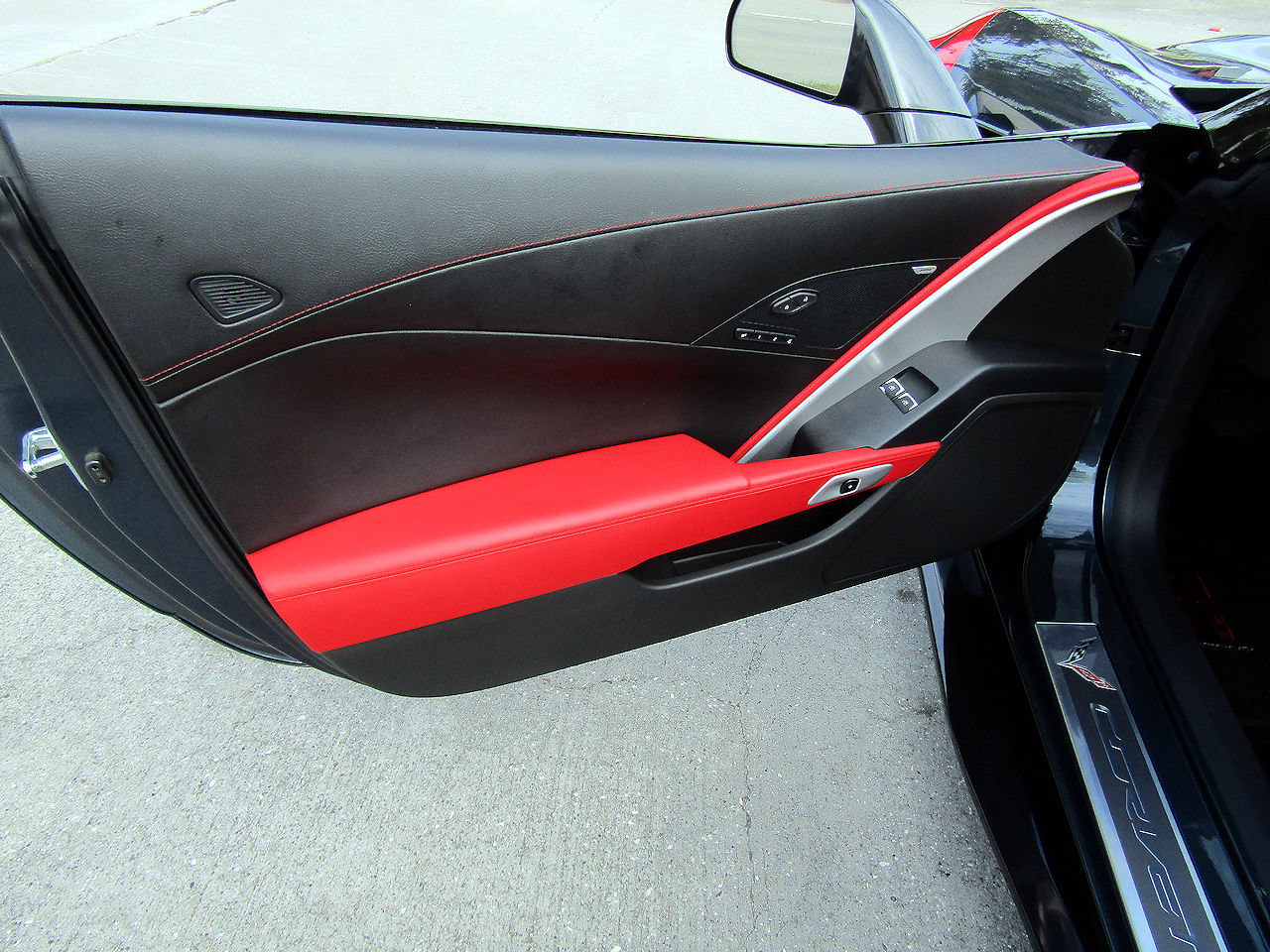 Used 2019 Chevrolet Corvette Grand Sport RWD image 11