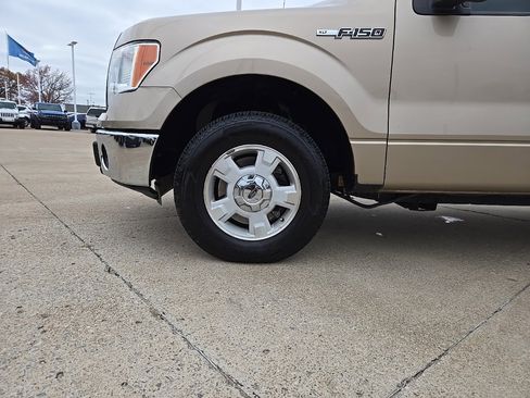 Used 2011 Ford F150 XLT w/ XLT Convenience Pkg image 11