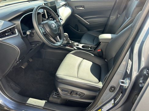 Certified 2025 Toyota Corolla Cross XLE FWD image 12