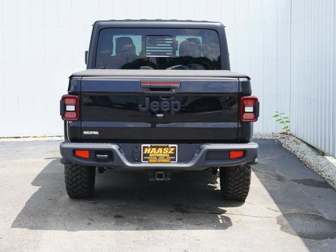 Used 2024 Jeep Gladiator Sport AWD/4WD image 5