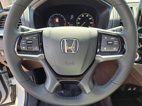 Certified 2026 Honda Odyssey Touring image 22