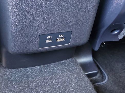 Used 2025 Mitsubishi Outlander Sport AWD image 19