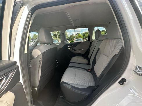 Used 2024 Subaru Forester Premium AWD/4WD image 24