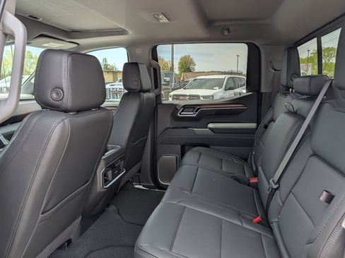 New 2026 GMC Sierra 1500 Denali w/ Denali Reserve Package AWD/4WD image 30