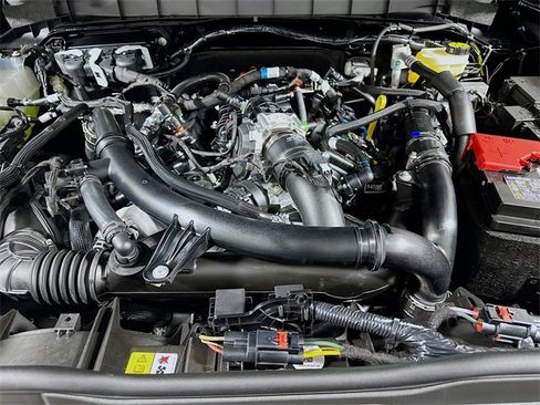 New 2025 Ford Bronco Badlands image 13