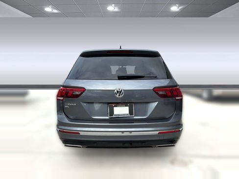 Used 2019 Volkswagen Tiguan SEL R-Line FWD image 10