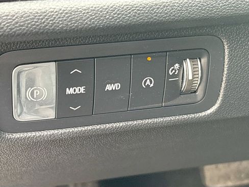Used 2025 Chevrolet Traverse Z71 w/ Enhanced Driving Package AWD/4WD image 10