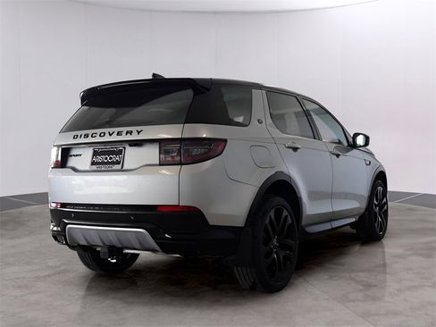 New 2025 Land Rover Discovery Sport Dynamic SE image 7