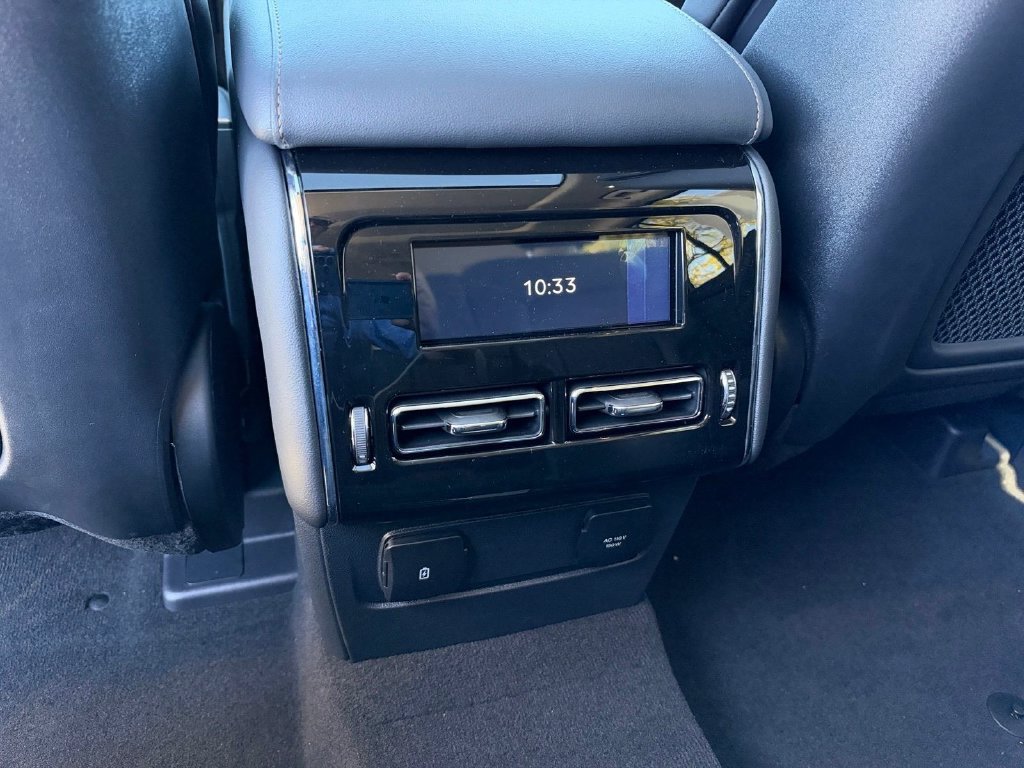 New 2027 Lincoln Aviator AWD image 13